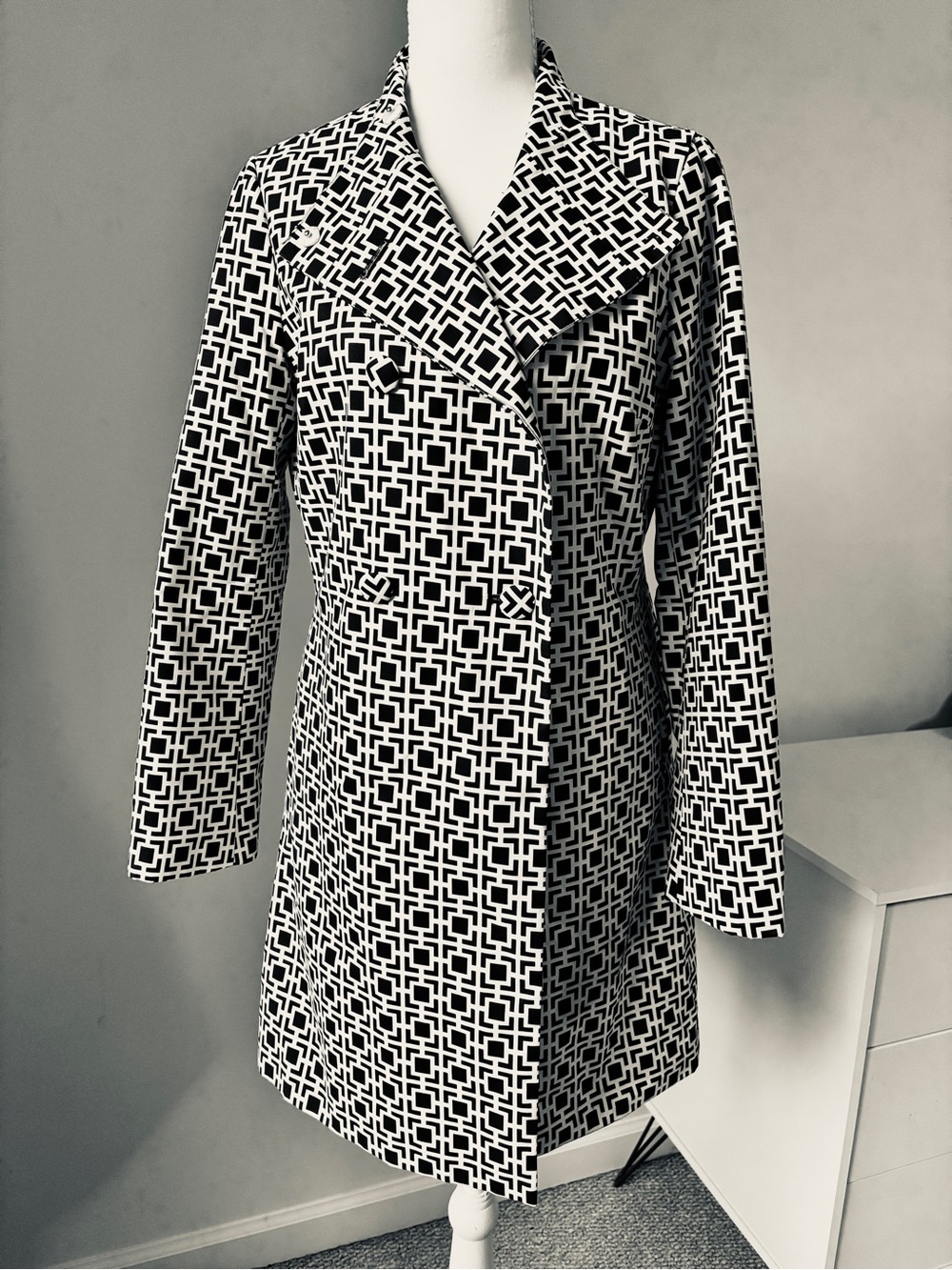 Banana Republic Black and White Geometric Trench Coat
